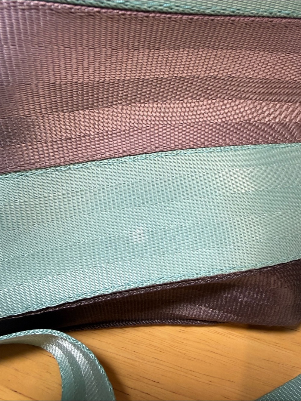 Harveys Seatbelt Bucket Bag/Backpack - Mint Green and Taupe - Picture 4 of 12